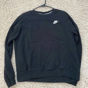 Black Nike crewneck size medium